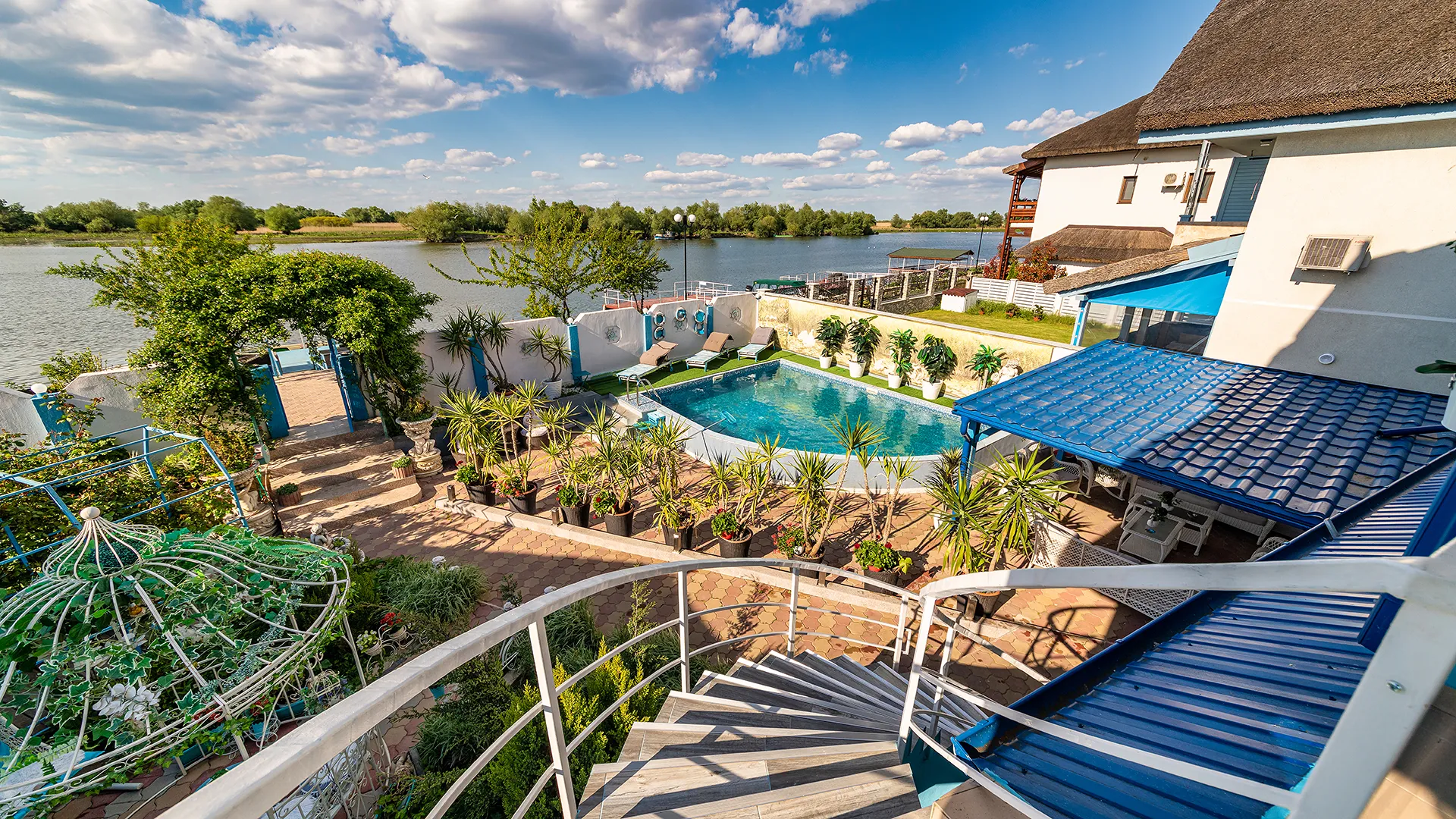 Mila23, Casa Alexandru si Alexandra